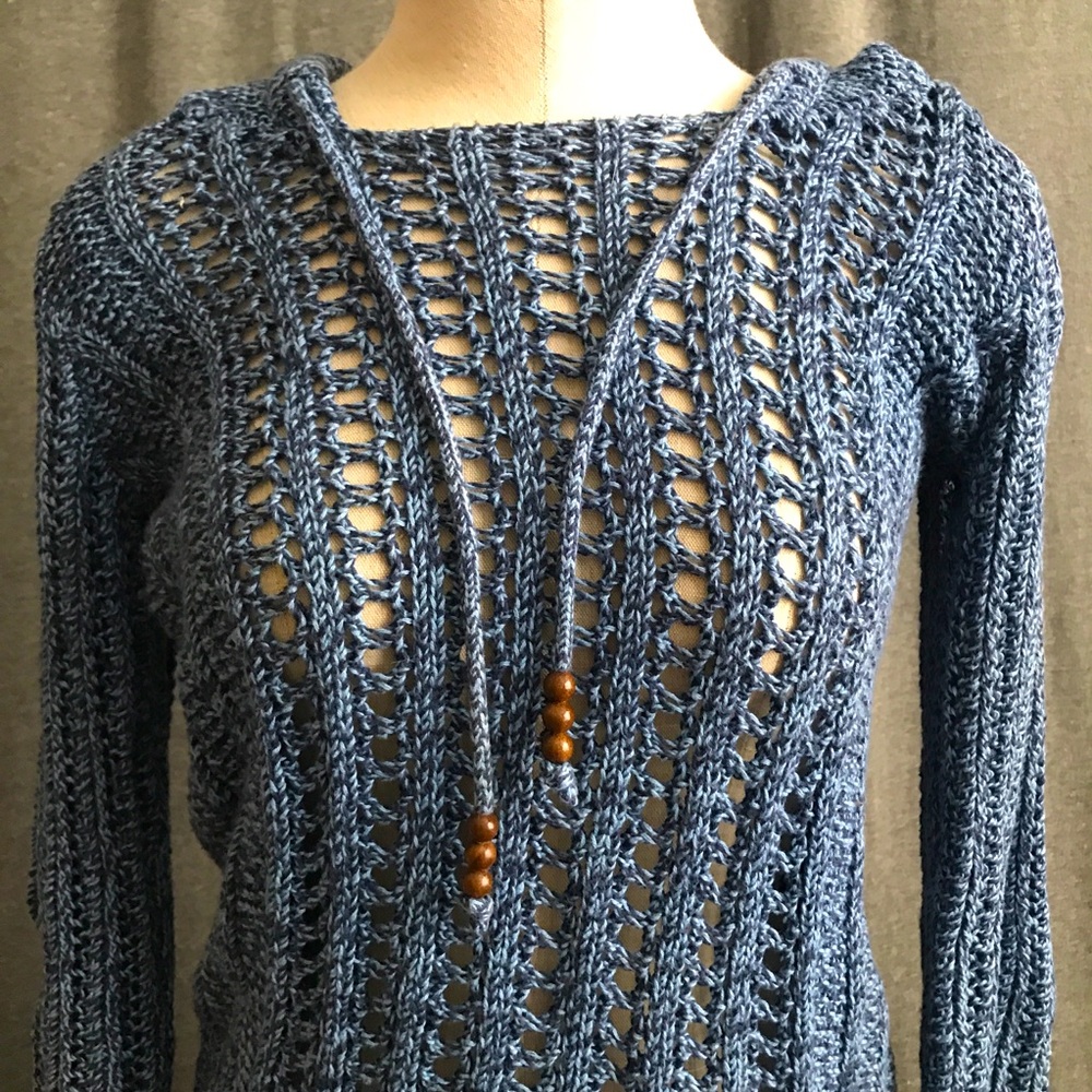 American Eagle Blue Sweater